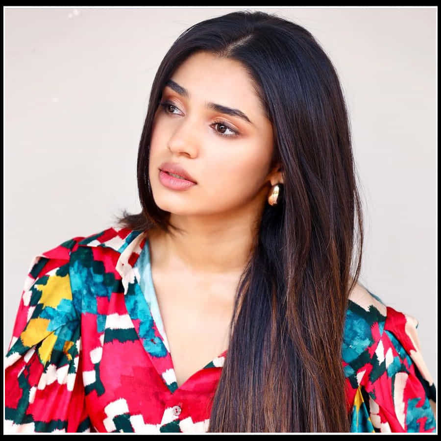 Krithi Shetty: ట్రెండీ డ్రస్ లో మతిపోగొడుతున్న నేషనల్ క్రాష్ 'కృతిశెట్టి'.
