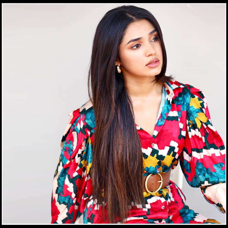 Krithi Shetty: ట్రెండీ డ్రస్ లో మతిపోగొడుతున్న నేషనల్ క్రాష్ 'కృతిశెట్టి'.