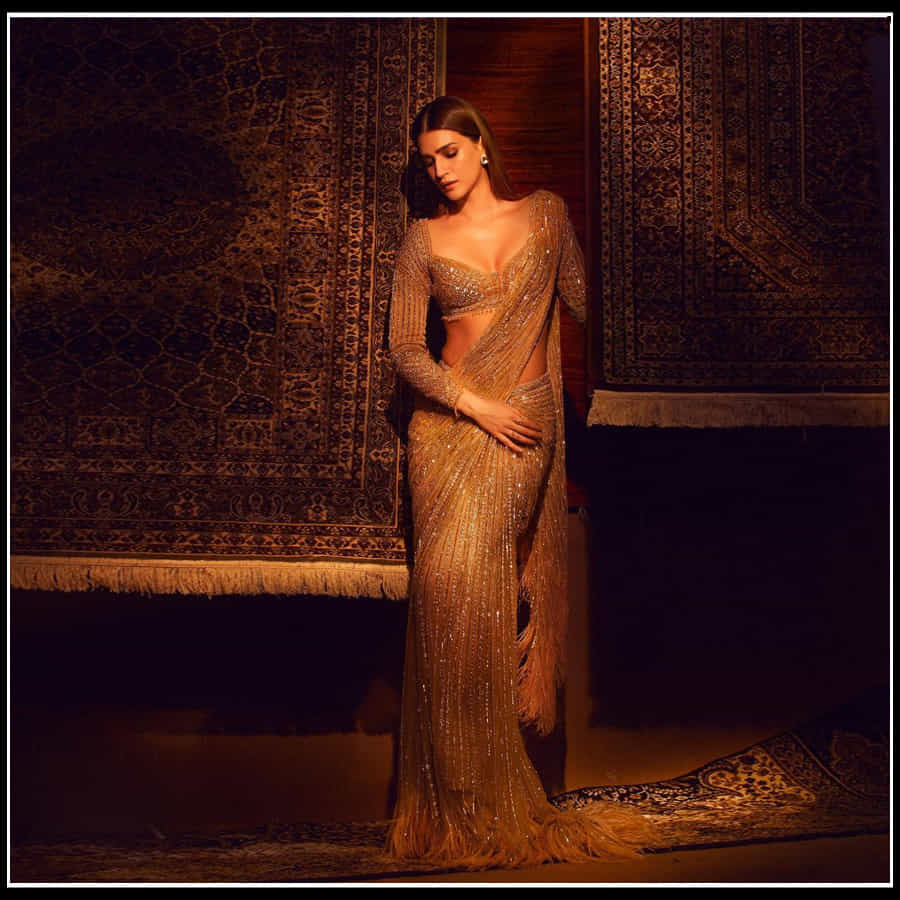 kriti sanon: కొంటె చూపులతో మతిపోగొడుతున్న కృతి సనన్.
