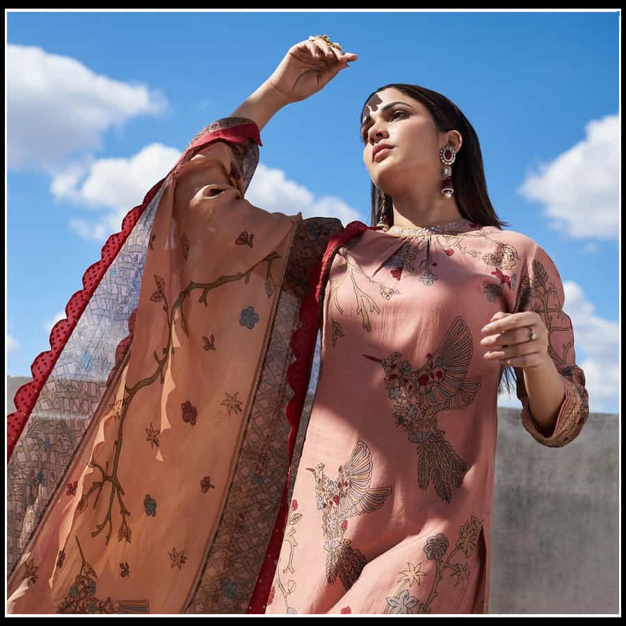 Lavanya Tripathi: మైమరిచిపోయేలా చేస్తున్న లావణ్య పడుచు పసితనం..