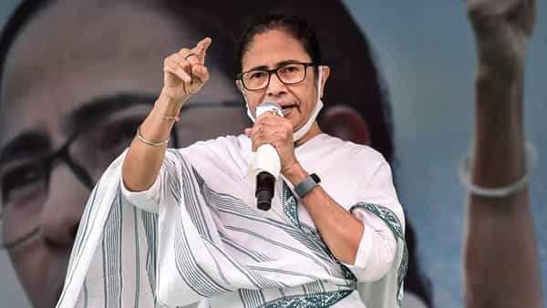 Mamata Banerjee: బీజేపీ ఇరికిస్తుంది జాగ్రత్త.. మంత్రులకు మమత కీలక ఆదేశాలు