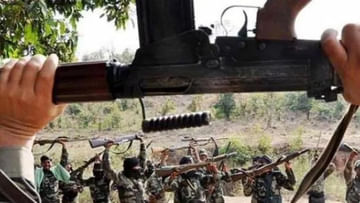 Maoists Surrender: ఏవోబీలో మావోలకు భారీ ఎదురుదెబ్బ.. 180 మంది సానుభూతిపరుగుల లొంగుబాటు.. పోలీసుల ఎదుటే యూనిఫాం దగ్ధం..