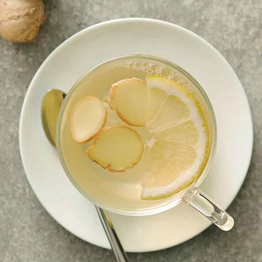 మెగ్రేన్ కారణంగా విపరీతమైన తలనొప్పి వచ్చినట్లయితే అల్లంతో తయారు చేసిన టీ, కాఫీలను తాగితే ఉపశమనం లభిస్తుంది. అలాగే వికారం సమస్య తగ్గుతుంది.