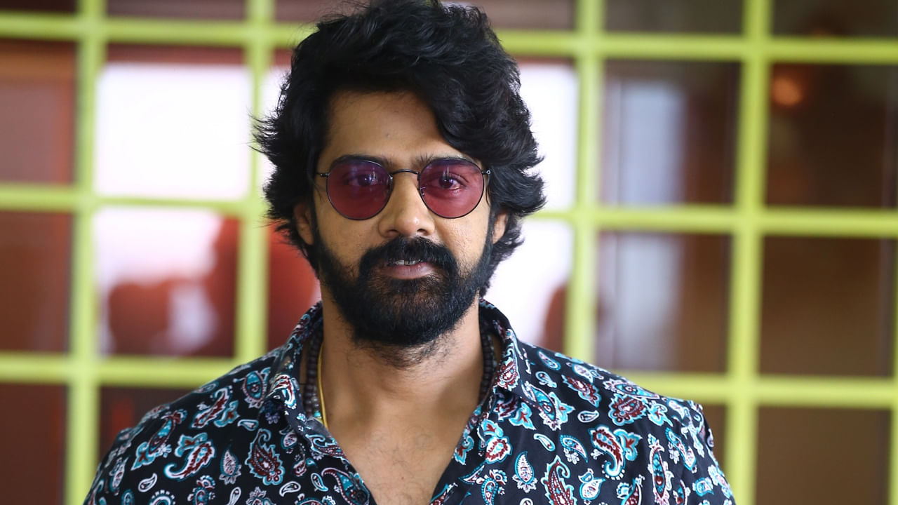 Naveen Chandra: 'ఉద్యమమే కాదు.. గొప్ప ప్రేమకథే విరాటపర్వం'.. హీరో నవీన్ చంద్ర ఇంట్రెస్టింగ్ కామెంట్స్..