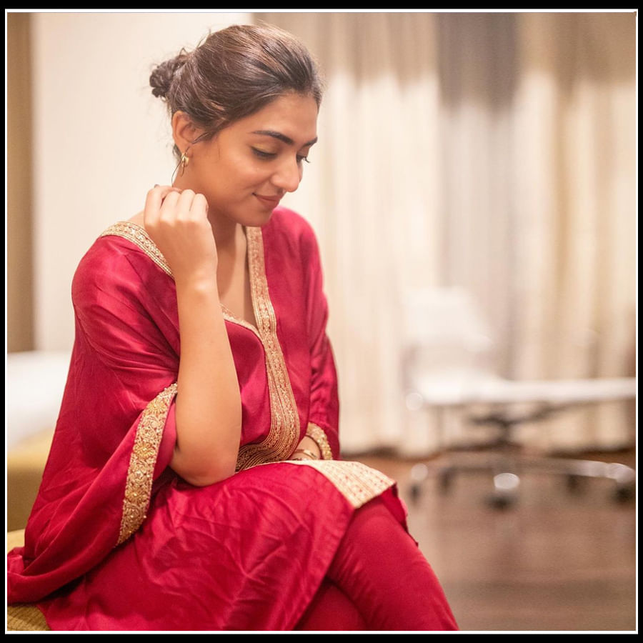 Nazriya Nazim Fahadh: కోల కళ్లతో.. చిలిపి నవ్వుతో కవ్విస్తోన్న నజ్రియా నజీమ్ ఫోటోస్..