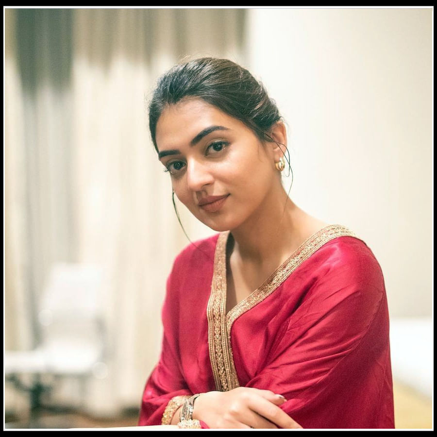 Nazriya Nazim Fahadh: కోల కళ్లతో.. చిలిపి నవ్వుతో కవ్విస్తోన్న నజ్రియా నజీమ్ ఫోటోస్..