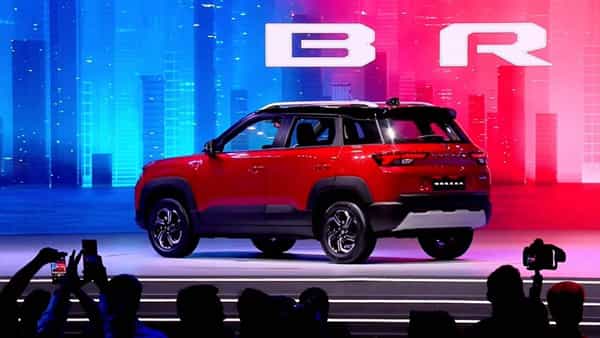 Maruti Brezza: ఎలక్ట్రిక్ సన్రూఫ్తో విడుదలైన కొత్త మారుతి బ్రెజ్జా.. ధర, ఫీచర్లు ఎలా ఉన్నాయంటే?
