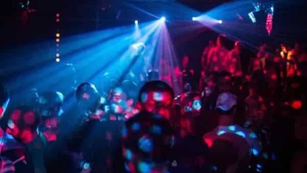 East London Nightclub: వీకెండ్ నైట్ క్లబ్లో దారుణం.. 17 మంది అనుమానాస్పద స్థితిలో మృతి