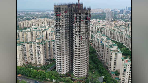 Twin Towers: ట్విన్ టవర్స్ కూల్చివేతకు డేట్ ఫిక్స్.. 9 సెకన్లలో నేలమట్టం అయ్యేలా ప్లాన్
