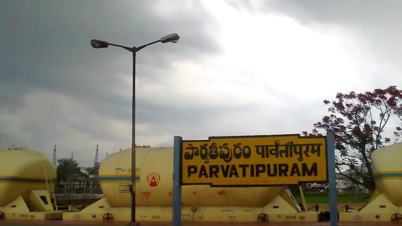 Andhra Pradesh: చంపేశాడు కాబట్టి అతణ్నీ చంపేయండి.. గ్రామ పెద్దల తీర్పునకు మానసిక వికలాంగుడి బలి