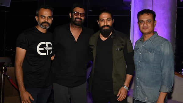 Prashant Neel Birthday : గ్రాండ్గా ప్రశాంత్ నీల్ బర్త్ డే... సందడి చేసిన ప్రభాస్, యశ్