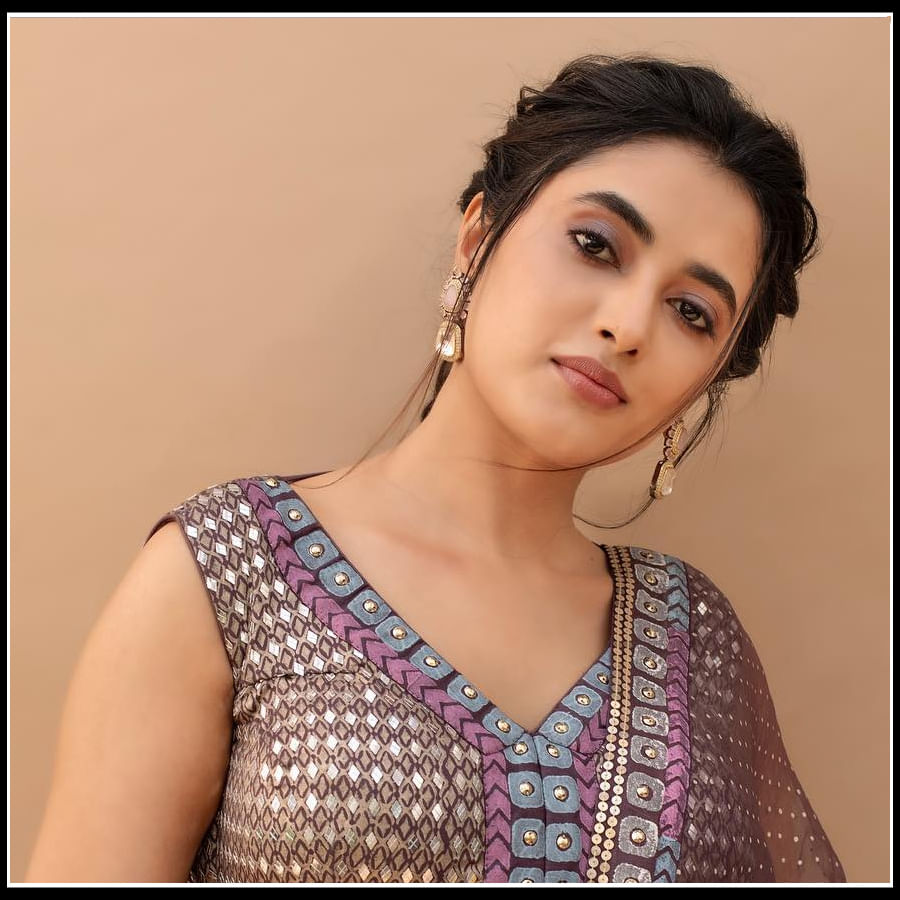 Priyanka Mohan: నవ్వే నవమల్లిక ప్రియాంక..