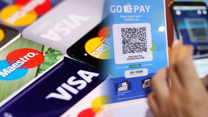 Credit Card: క్రెడిట్ కార్డులతో కూడా క్యూఆర్ కోడ్ స్కాన్ చేసి పేమెంట్స్ చేసేయొచ్చు Credit Card: క్రెడిట్ కార్డులతో కూడా క్యూఆర్ కోడ్ స్కాన్ చేసి పేమెంట్స్ చేసేయొచ్చు