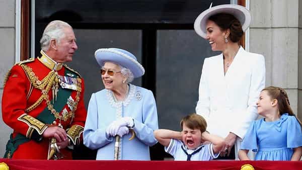 Queen Elizabeth II: అట్టహాసంగా బ్రిటన్ రాణి ప్లాటినం జూబ్లీ సెలబ్రేషన్స్.. ఆ ఘనత ఆమెకే సొంతం..