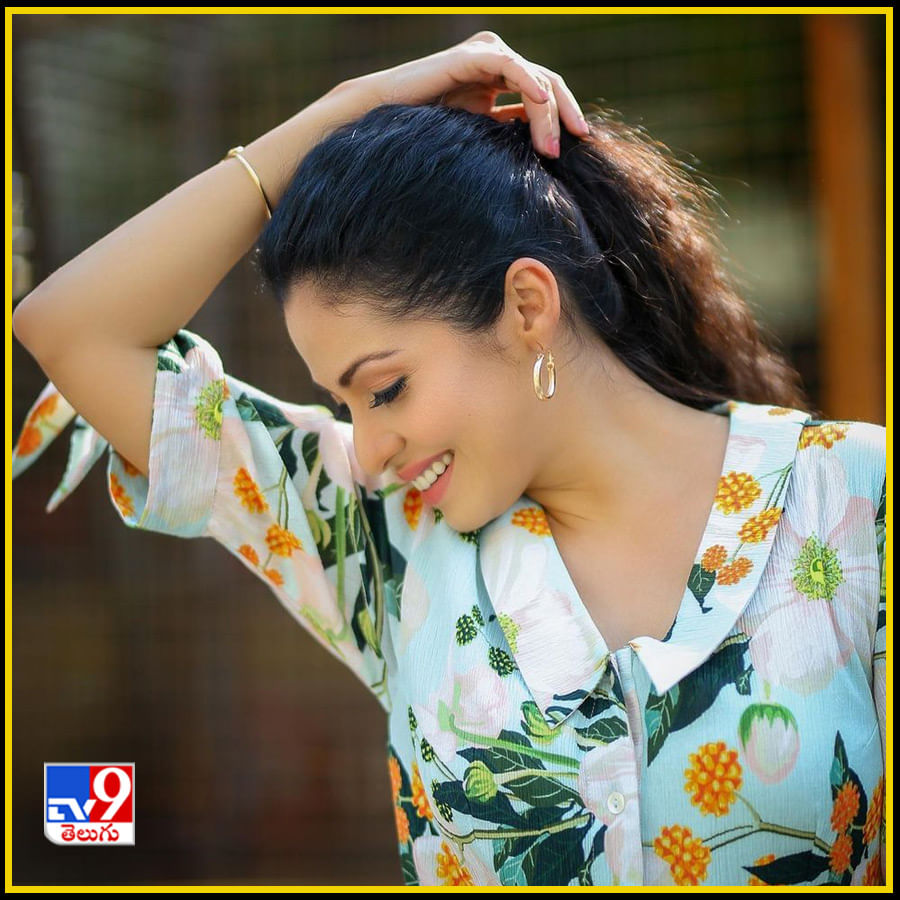 Sadha New Photos. Credit by:Sadha/Instagram