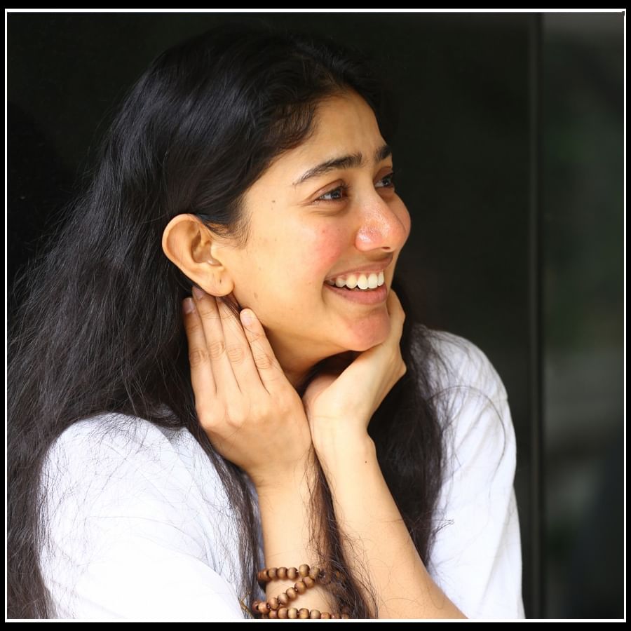 sai pallavi: గోల్డెన్ నేచురల్ బ్యూటీ సాయి పల్లవి..