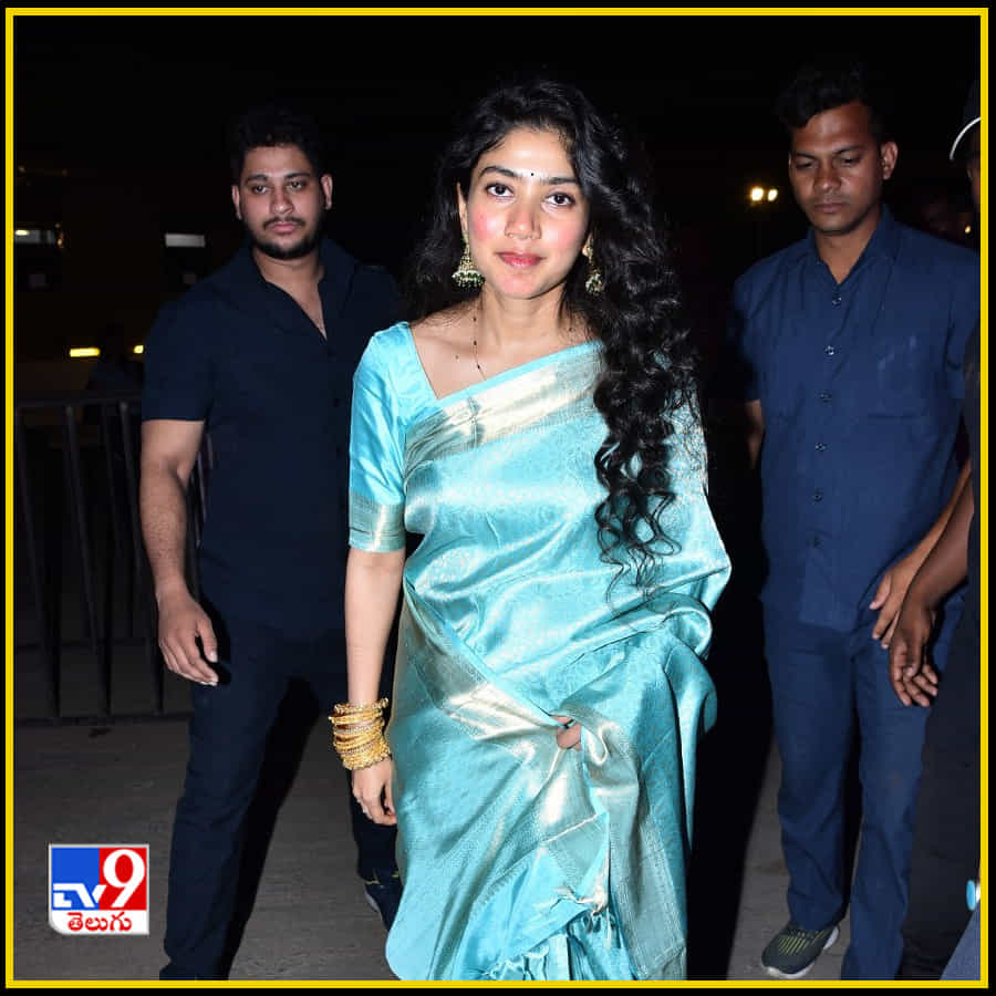 విరాట పర్వం ప్రీ రిలీజ్ ఈవెంట్ లో మెరిసిన అందాల కుసుమం