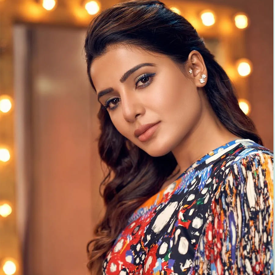 ఈ అమ్మడు ఒకొక్క సినిమాకు మూడు నుంచి ఆరు కోట్ల వరకు డిమాండ్ చేస్తుందట. 