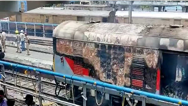 Agnipath scheme: పెను ప్రమాదం తప్పింది.. లేకుంటే భారీ ప్రాణ నష్టం జరిగేది.. సికింద్రాబాద్ అల్లర్లపై జోన్ డీఎం గుప్తా