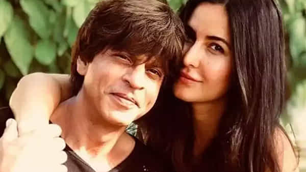 Shah Rukh Khan and Katrina Kaif : బాలీవుడ్లో మరోసారి కరోనా కలకలం.. షారుక్, కత్రినాకు పాజిటివ్