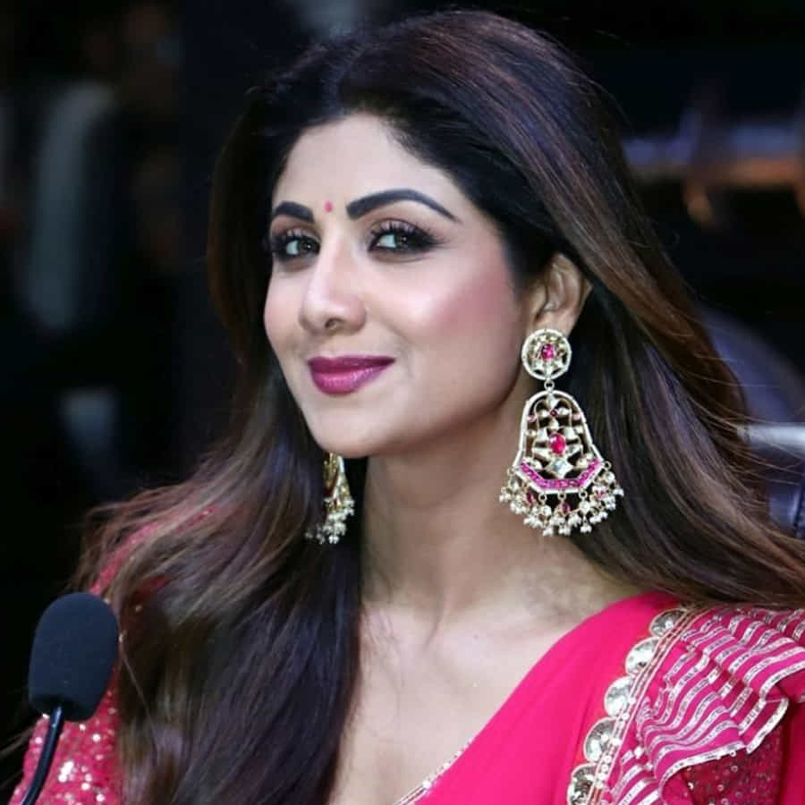 బాలీవుడ్ లో వరుస సినిమాలు చేస్తూ రాణిస్తుంది శిల్పా శెట్టి.