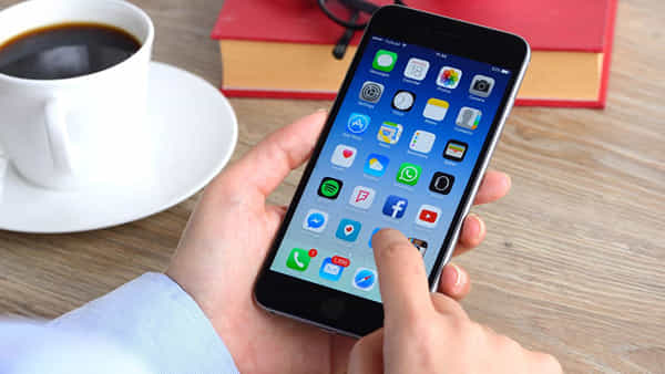Smartphone Speed: మీ స్మార్ట్ఫోన్ వేగవంతం కావాలా...? ఈ టిప్స్ పాటించండి..!