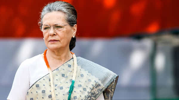 Sonia Gandhi: సోనియా త్వరగా కోలుకోవాలని రాష్ట్ర వ్యాప్తంగా ప్రత్యేక పూజలు.. ఏఐసీసీ తెలంగాణ ఇంచార్జ్ పిలుపు..