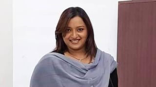 Viral: రాంగ్ రూట్‌లో వచ్చి రచ్చ చేశారు.. కానిస్టేబుళ్లపై కాలేజీ స్టూడెంట్స్ దాడి..!