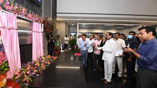 CM KCR: ప్రపంచంలో రెండో అతిపెద్ద స్టార్టప్ ఇంక్యుబేటర్.. టీ హబ్ 2.0 ప్రారంభించిన సీఎం కేసీఆర్