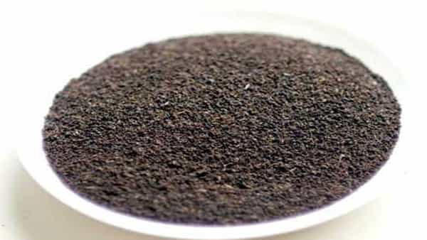 Tea Powder: తేయాకులో పురుగుమందు అవశేషాలు.. సరుకు తిరిగి పంపిన దేశాలు..
