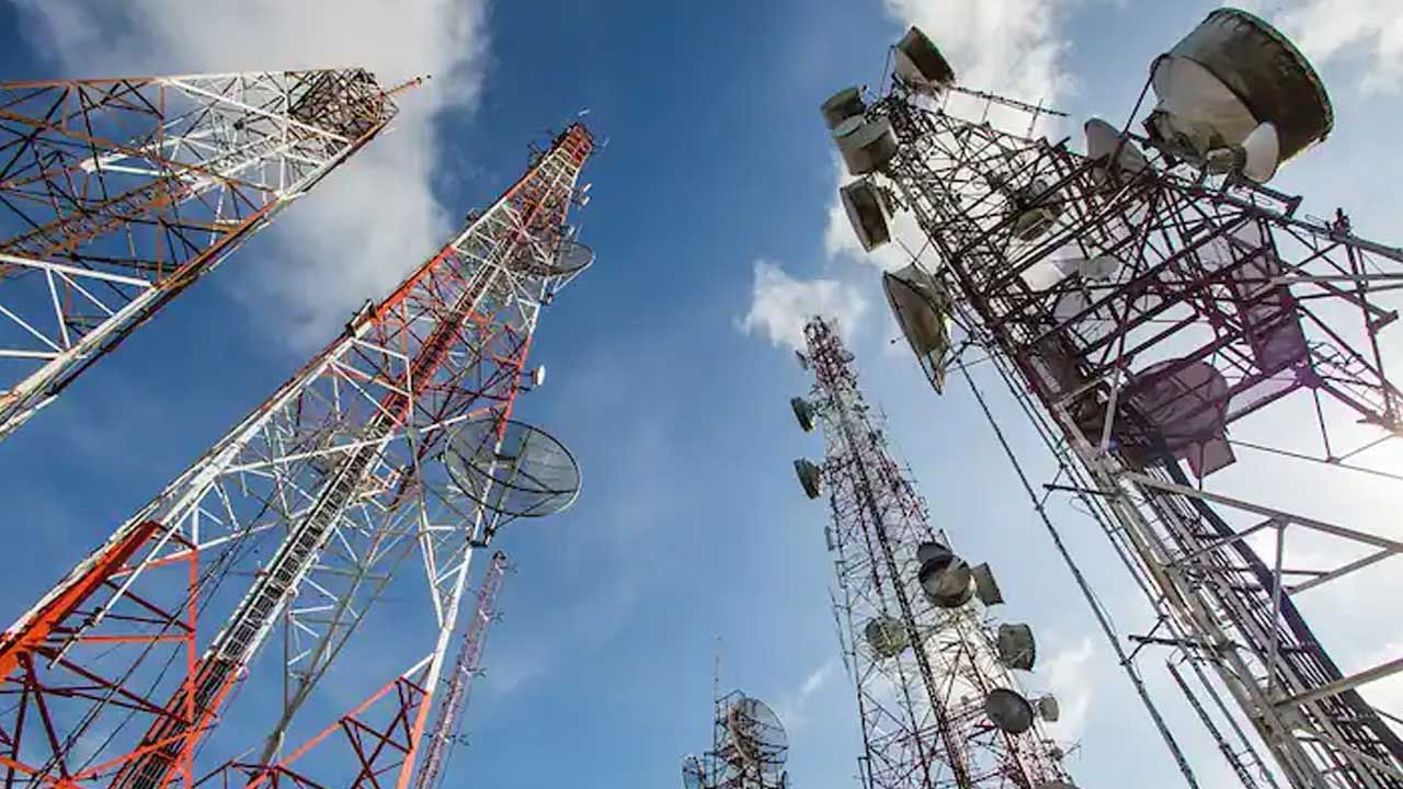 Mobile Tariffs Hike: ద్రవ్యోల్బణంతో ఛార్జీల మోతకు సిద్ధమౌతున్న టెలికాం ఆపరేటర్లు.. ఎంతంటే..