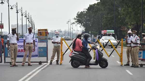 Hyderabad Traffic: భాగ్యనగర వాసులకు సూచన.. మంగళవారం ఉదయం అటుగా వెళ్లేవారు ట్రాఫిక్ ఆంక్షలను గమనించండి..