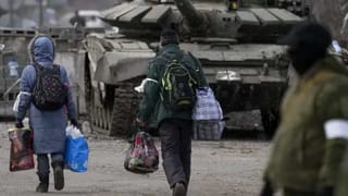 Viral Video: చైనాలో అమానుషం.. మహిళ అని కూడా చూడకుండా దాడి చేసిన ప్రబుద్ధులు..