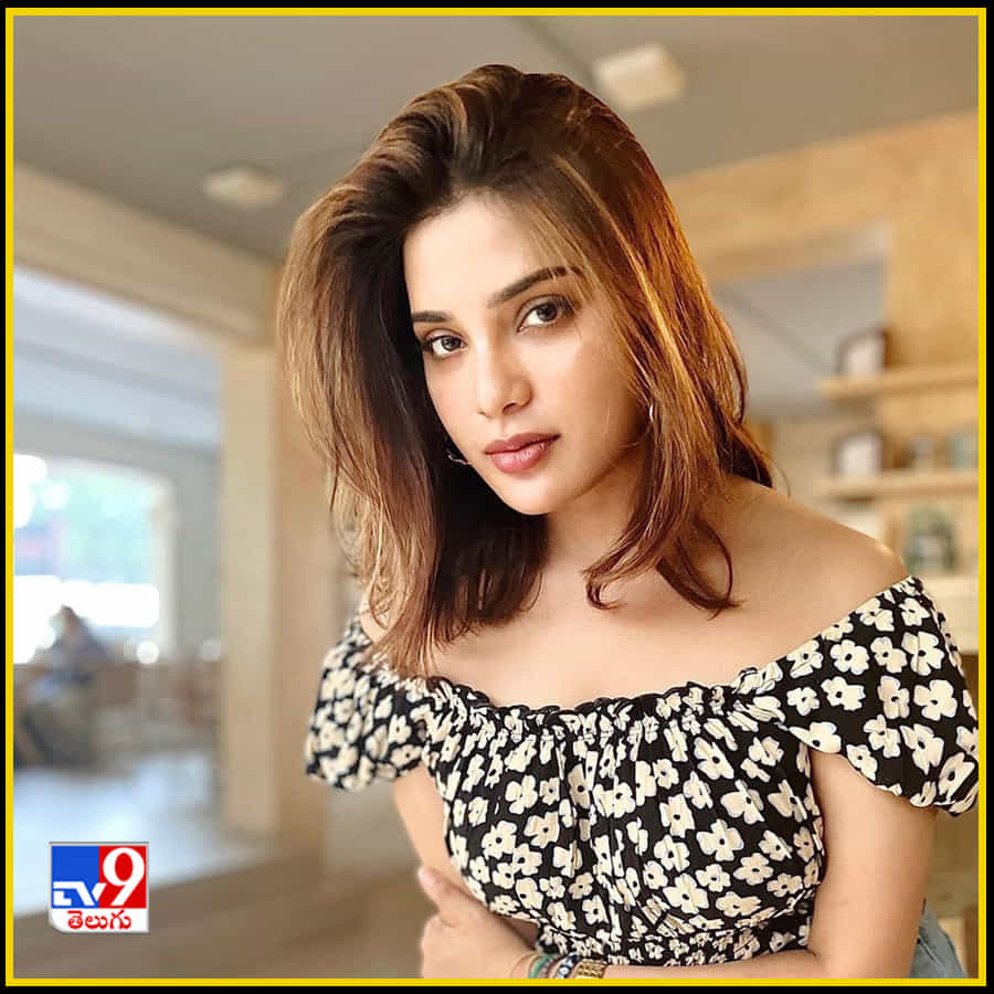 Aathmika New Photos. Credit by: Aathmika /Instagram