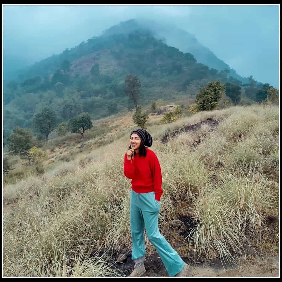 Amala Paul : ఫొటోస్ తో ఫ్యాన్స్ ను అలరిస్తున్న ముద్దుగుమ్మ అమల పాల్..