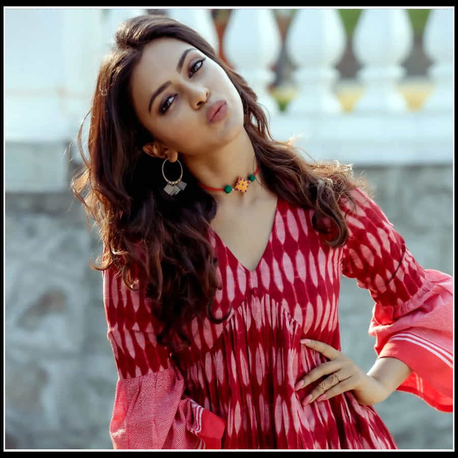 Amala Paul : ఫొటోస్ తో ఫ్యాన్స్ ను అలరిస్తున్న ముద్దుగుమ్మ అమల పాల్..