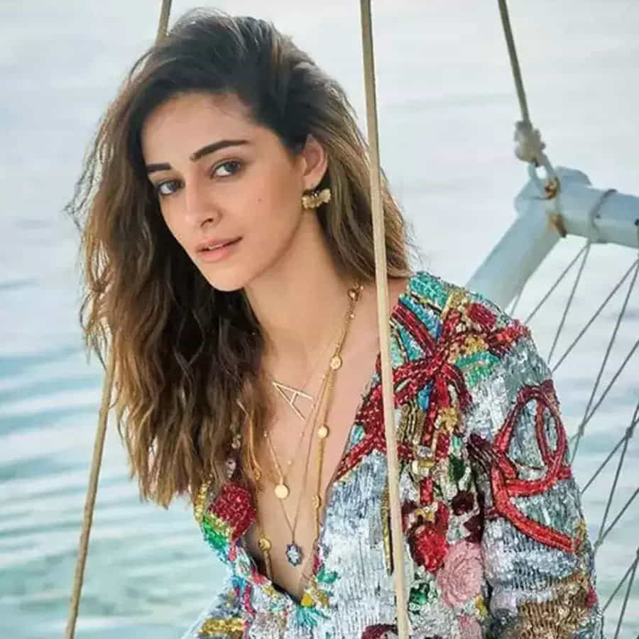 కేవలం నార్త్ కే పరిమితం కాకుండా.. 'లైగర్' ద్వారా వచ్చిన క్రేజ్ తో సౌత్ లోనూ సత్తా చాటాలని ఇక్కడి స్టర్ హీరోలతో కలిసి నటించాలని ముచ్చటపడింది.