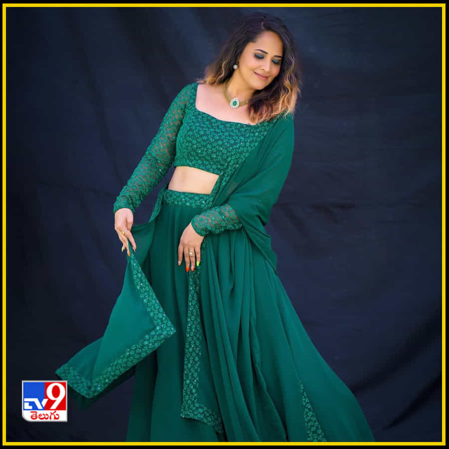 Anasuya Bharadwaj New Photos. Credit by:Anasuya Bharadwaj/Instagram