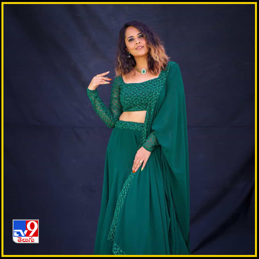 Anasuya Bharadwaj New Photos. Credit by:Anasuya Bharadwaj/Instagram