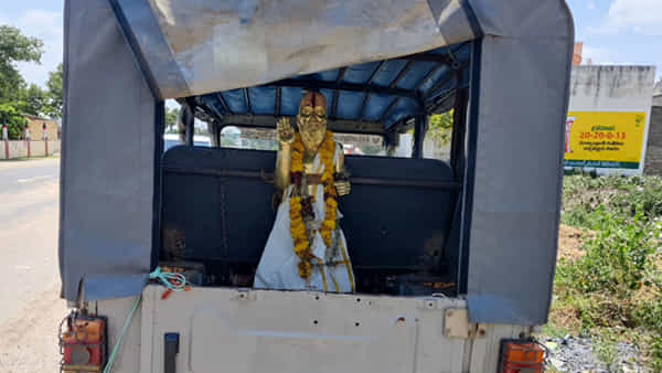 AP News: ఆలయంలో దొంగతనం చేసిన కేటుగాళ్లు.. రెండు గంటల్లోనే దిమ్మతిరిగే షాకిచ్చిన పోలీసులు..