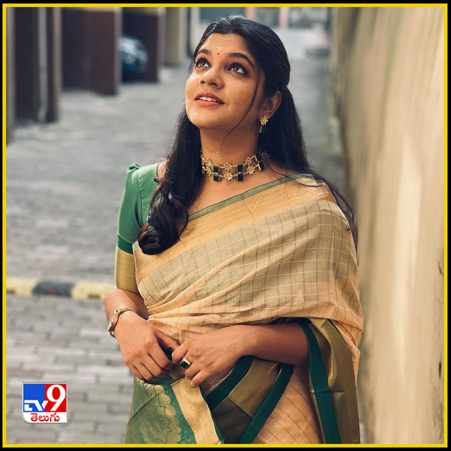 ఇక కేరళలోని తిరిస్సూర్ లో పుట్టిన అపర్ణ.. 2015లోనే నటిగా సినీ రంగ ప్రవేశం చేశారు. 'ఒరు సెకండ్ క్లాస్ యాత్రా' మూవీతో మల్లూ వుడ్‌లో మంచి గుర్తింపు తెచ్చుకున్నారు. 