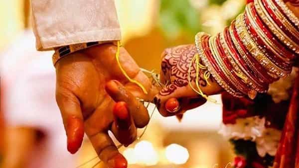 Ashada Masam: ఆషాఢ మాసంలో అత్తా కోడలు ఎందుకు దూరంగా ఉండాలి..? అసలు రహస్యం ఇదే..!