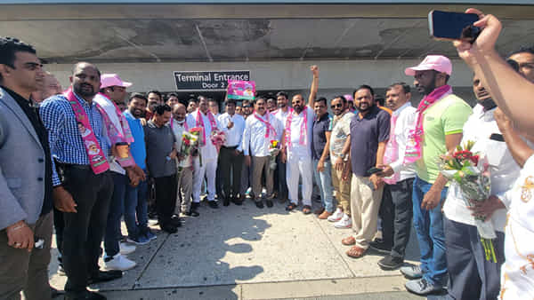 ATA Celebrations 2022: ఆటా మహాసభల కోసం అమెరికా చేరుకున్న టీఆర్ఎస్ మంత్రులు, ఎమ్మెల్యేలు.. ఘన స్వాగతం పలికిన అభిమానులు..