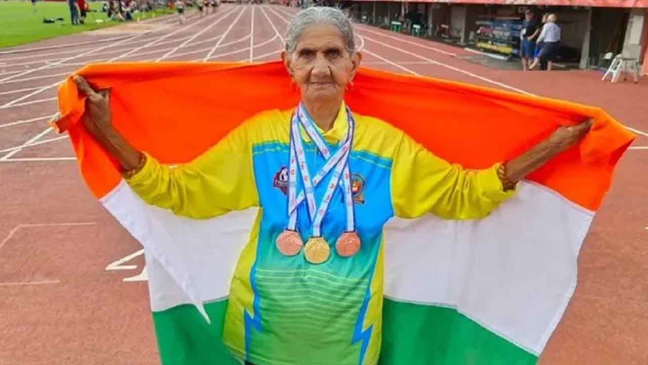 World Masters Athletics: విదేశాల్లో అదరగొట్టిన బామ్మ.. 94 ఏళ్ల వయసులో ఏకంగా 3 మెడల్స్ సాధించి..