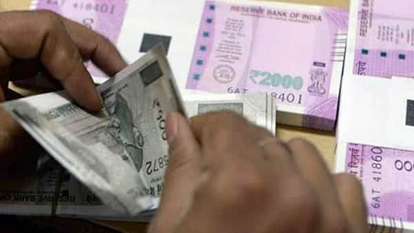 Bank Rules: బ్యాంకులో ఎక్కువ మొత్తంలో డిపాజిట్, విత్డ్రా చేస్తున్నారా? ఈ విషయాలు తెలుసుకోండి.. లిమిట్ దాటితే జరిమానే!