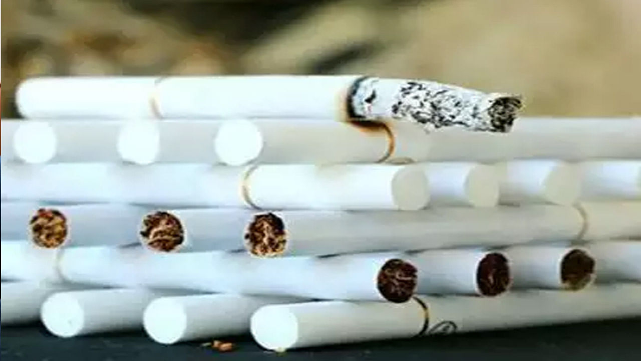 Hyderabad శంషాబాద్ విమానాశ్రయంలో భారీగా పట్టుబడిన విదేశీ సిగరెట్లు