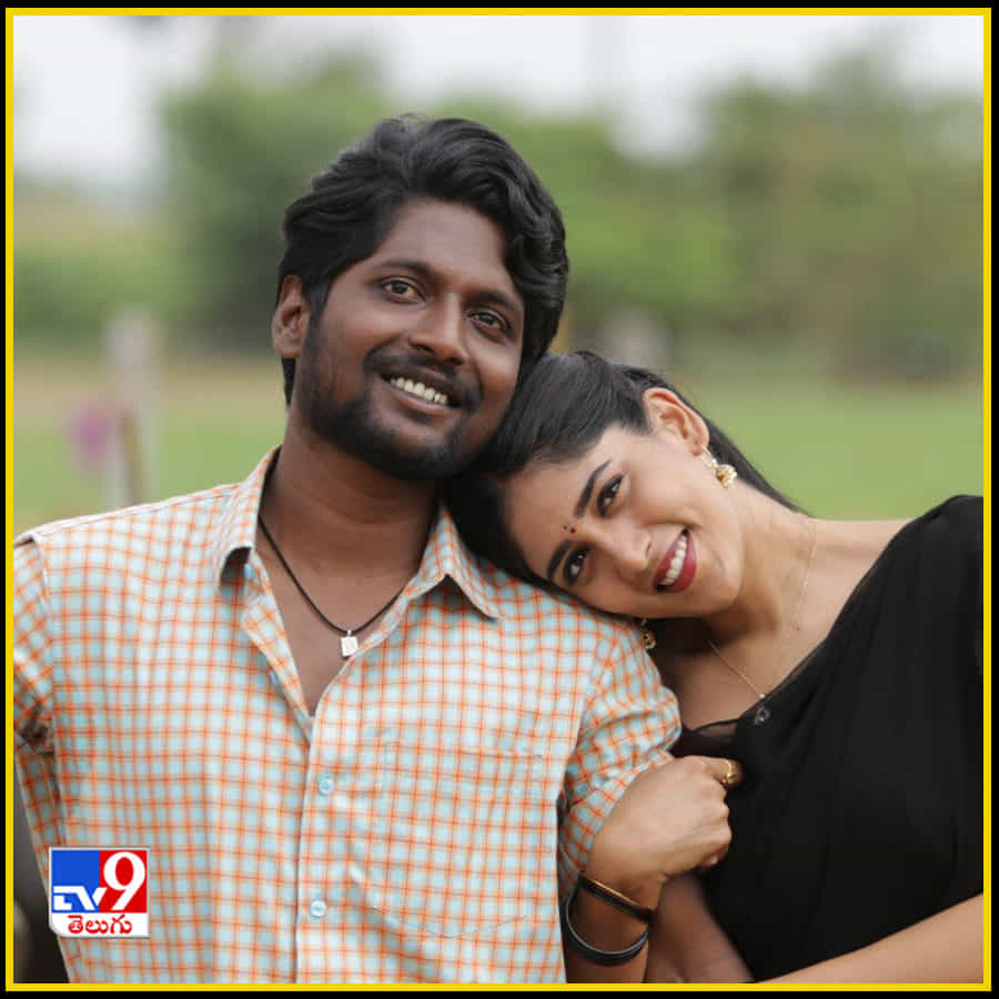చిన్న సినిమాగా 100 పర్సెంట్ తెలుగు ఓటీటీలో రిలీజ్ అయిన ఈ సినిమా జాతీయ స్థాయిలో మన్ననలు పొదడం ఇప్పుడు ఇండస్ట్రీలో హాట్ టాపిక్ అవుతోంది.