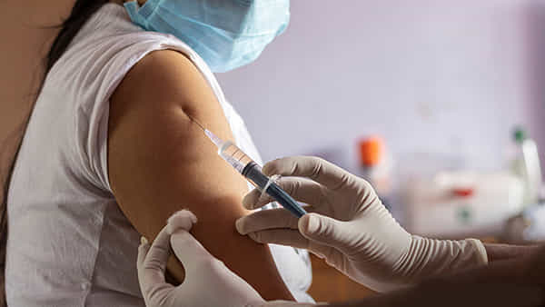 Corbevax vaccine: బూస్టర్ డోస్ గా కార్బెవాక్స్.. వారు కూడా తీసుకొచ్చు.. ధర కేవలం..!