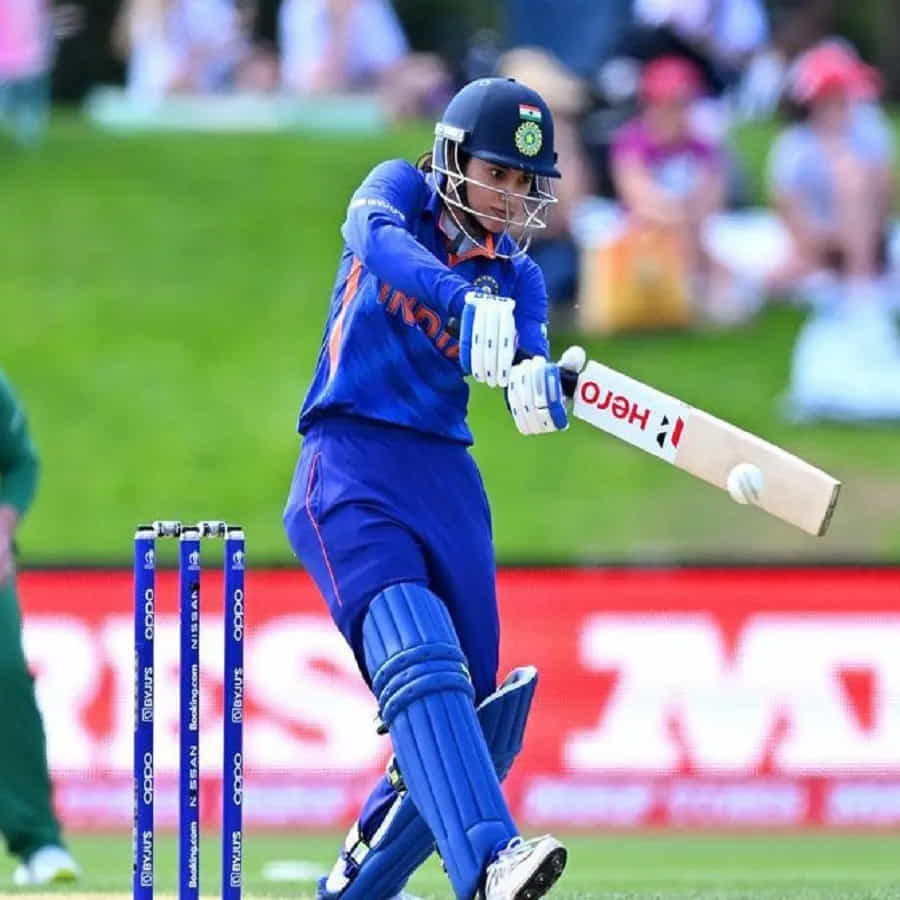 జట్టులోని అమ్మాయిలందరూ చాలా ఉత్సాహంగా ఉన్నారని, స్వర్ణం సాధించడం కోసం ఉవ్విళ్లూరుతున్నారని టీమిండియా ఓపెనర్ తెలిపింది. కామన్వెల్త్ క్రీడల్లో తమ జట్టు పటిష్ఠంగా ఉందని స్మృతి తెలిపింది.