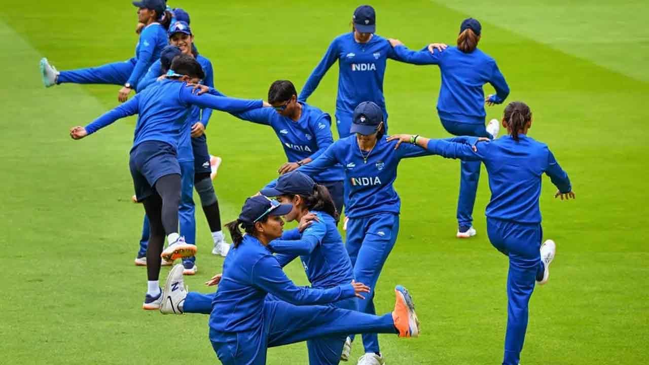 CWG 2022: నేడు కామన్వెల్త్ గేమ్స్ అసలు సమరం షురూ.. ఆస్ట్రేలియాతో భారత మహిళ క్రికెట్ జట్టు ఢీ.. సరికొత్త జెర్సీతో కనులవిందు
